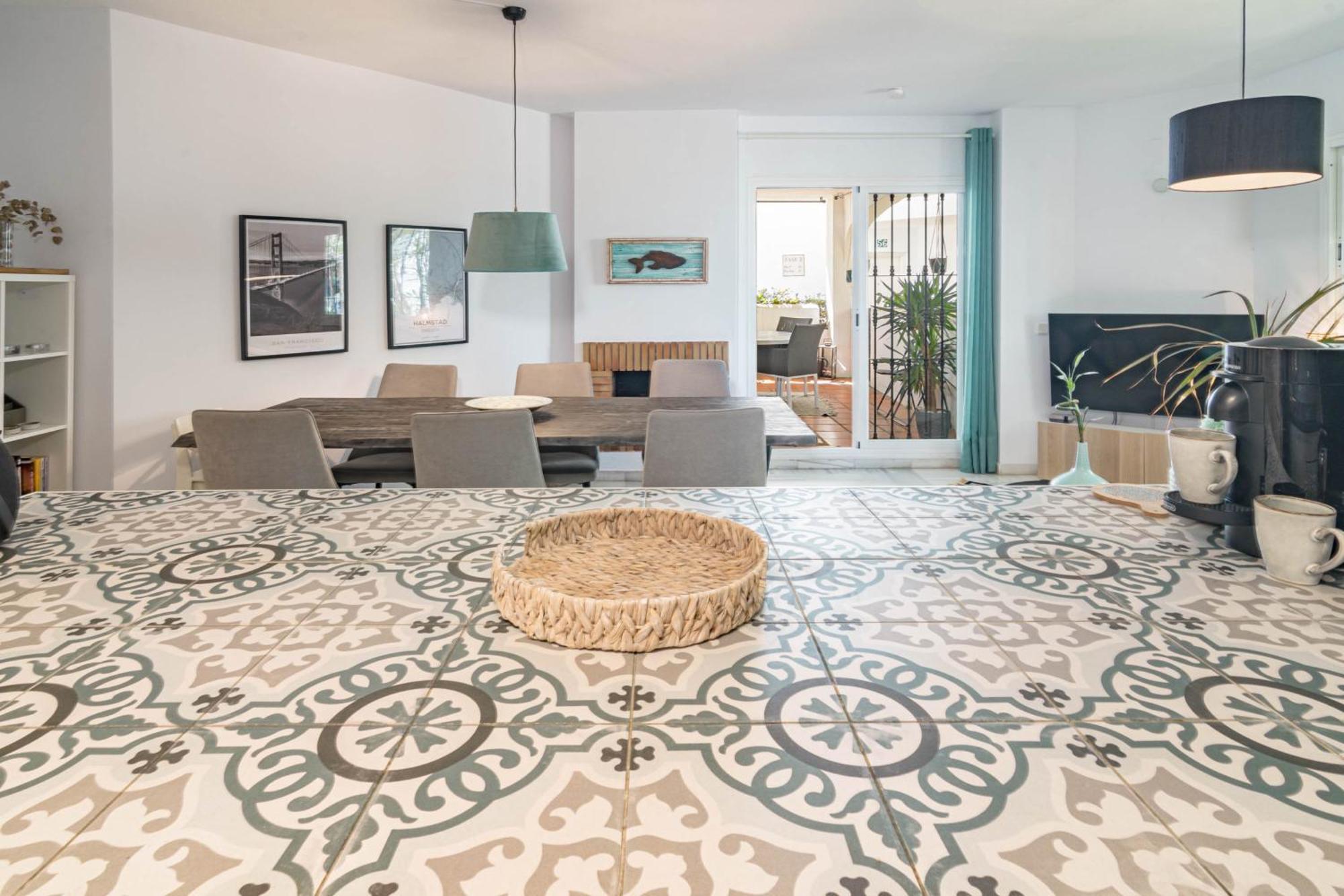 Lnm43- Cozy Close To Puerto Banus